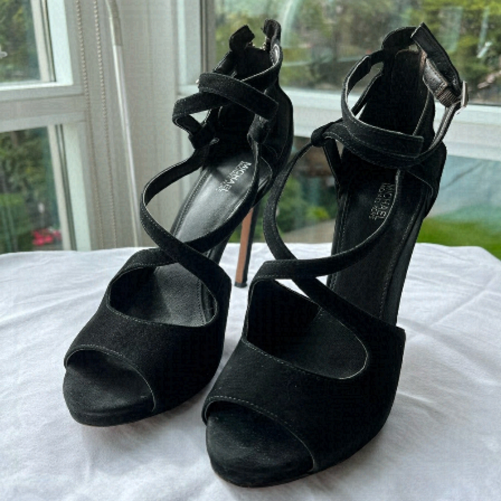 Elegant Black Strappy Heels